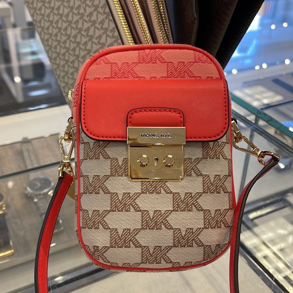 Michael Kors Sloan Editor Small Phone Logo Jacquard Crossbody
Grapefruit Multi - Picture 8 of 16
